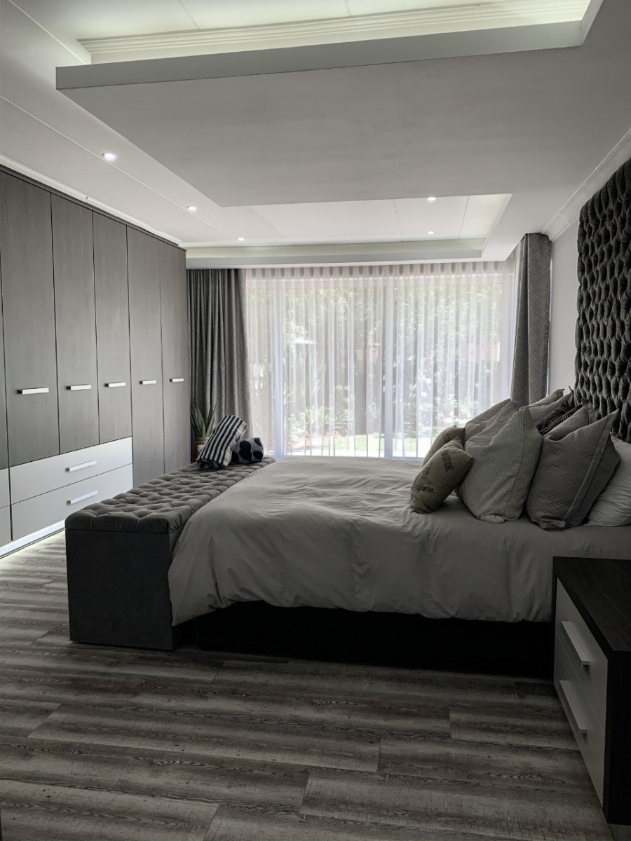 5 Bedroom Property for Sale in Sasolburg Ext 4 Free State